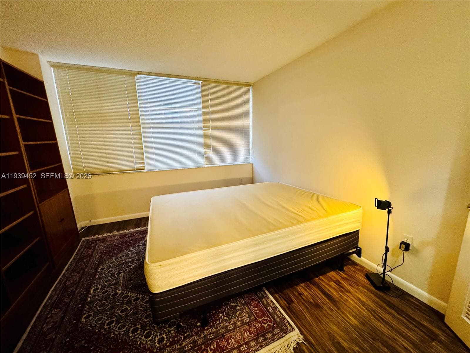 18021 Biscayne Blvd # 304, Aventura FL 33160 — 33