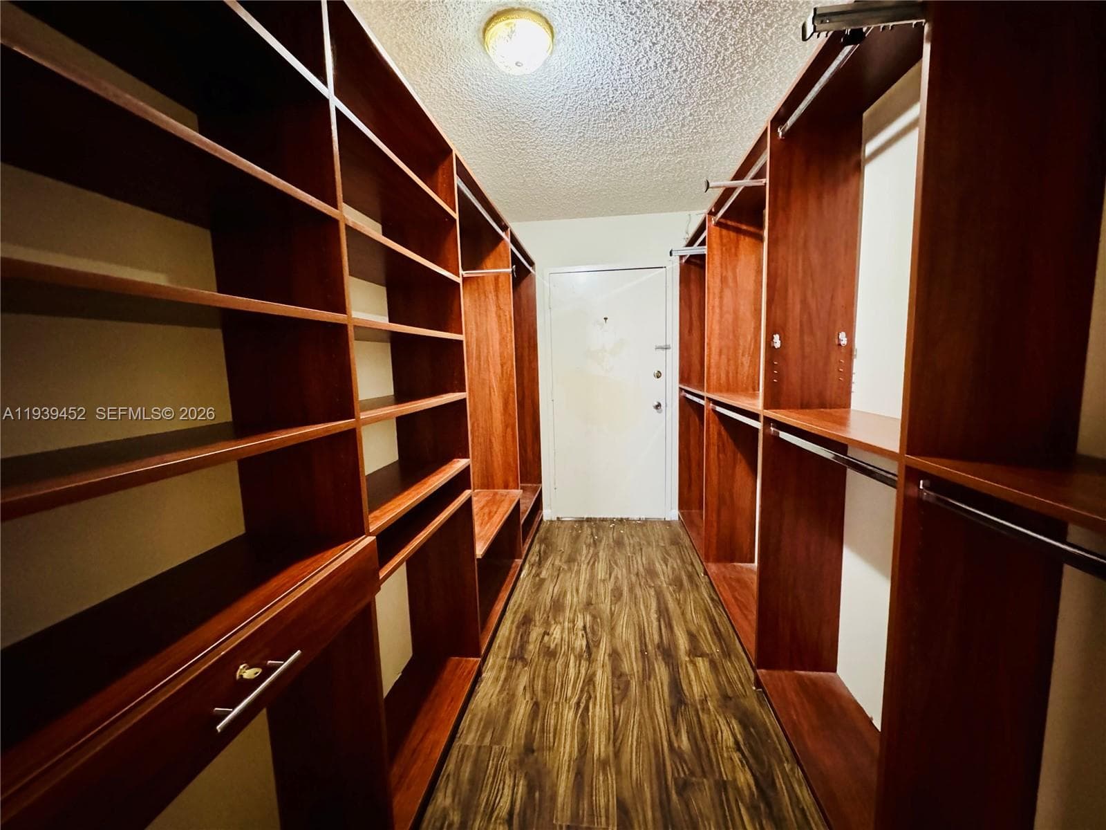 18021 Biscayne Blvd # 304, Aventura FL 33160 — 37