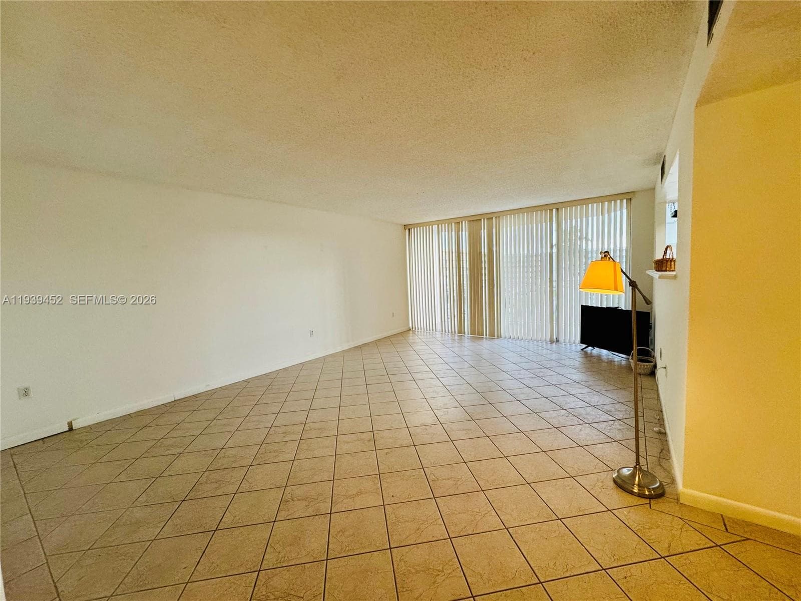 18021 Biscayne Blvd # 304, Aventura FL 33160 — 21