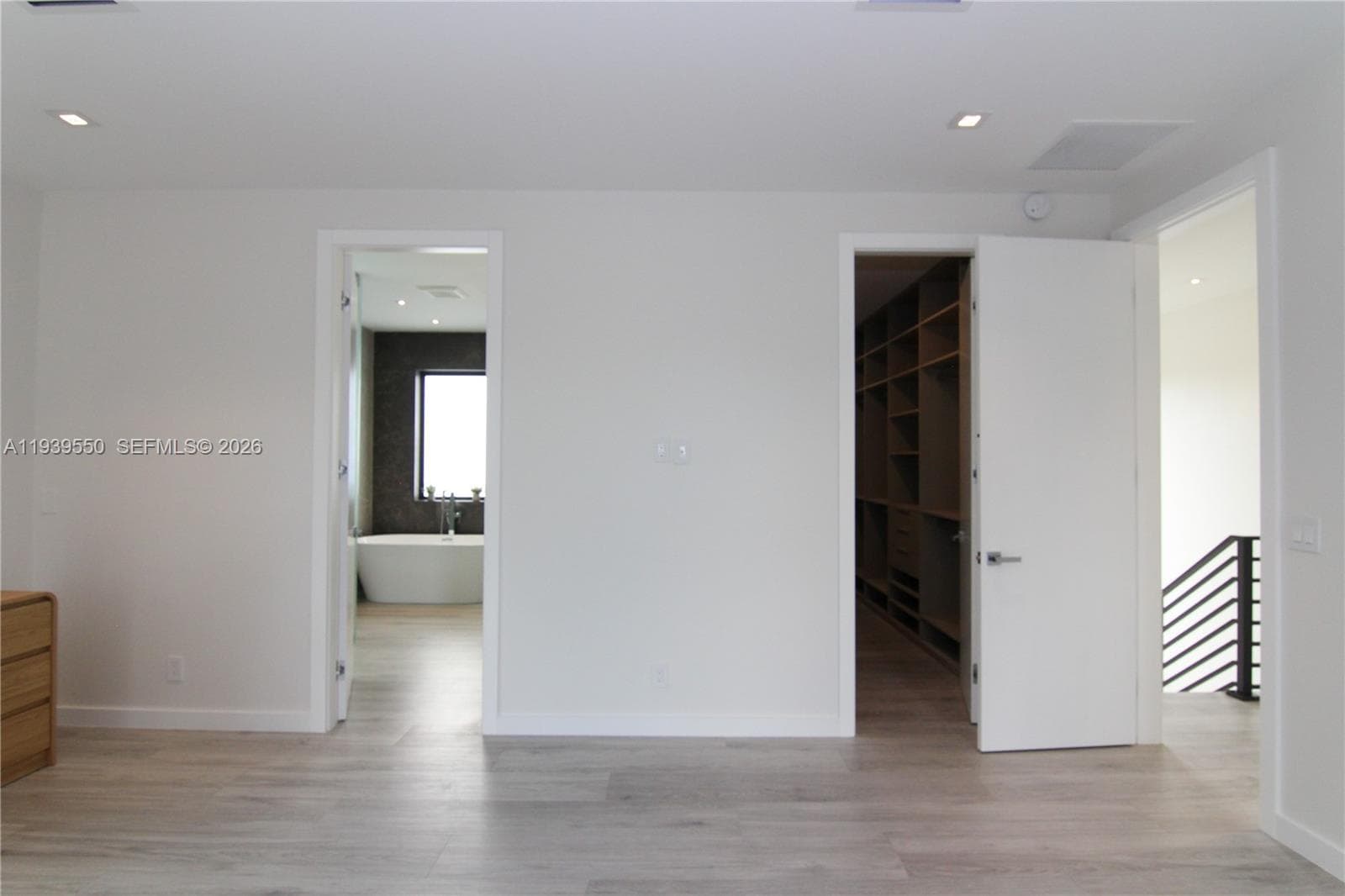 3540 Oak Ave, Miami FL 33133 — 16
