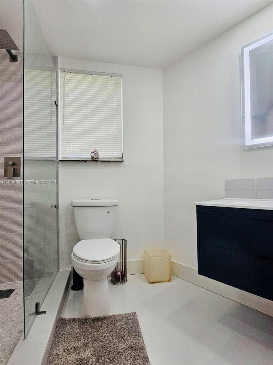 18740 NE 18th Ave # 142, Miami FL 33179 — 22