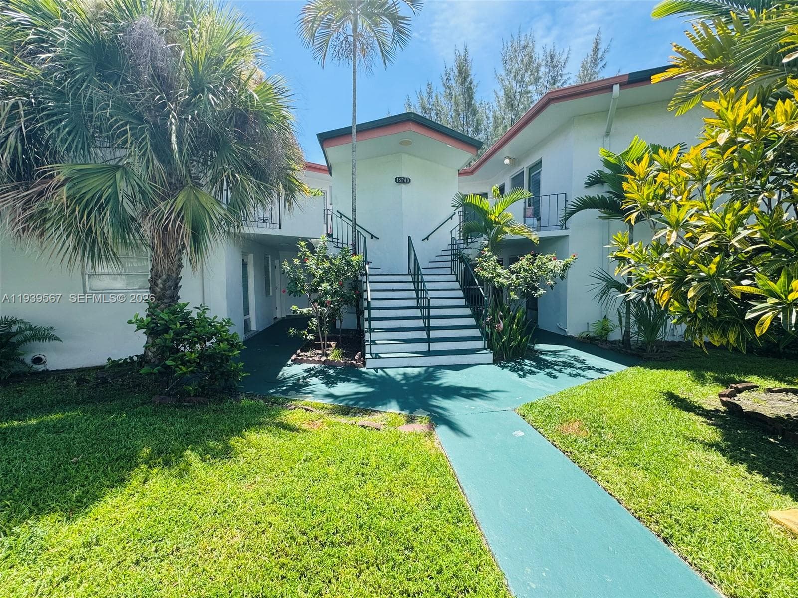 18740 NE 18th Ave # 142, Miami FL 33179 — 24