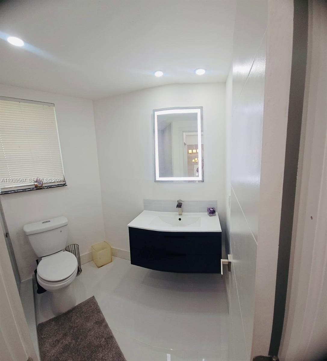 18740 NE 18th Ave # 142, Miami FL 33179 — 21