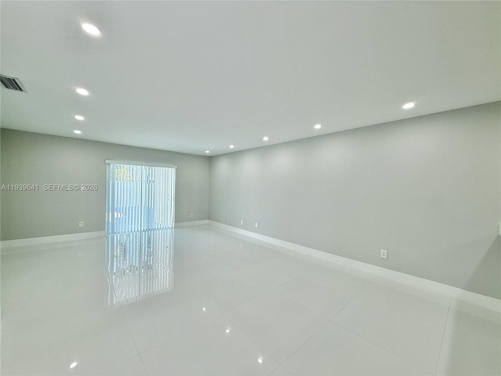 11240 SW 33rd Cir Pl, Miami FL 33165 — 7