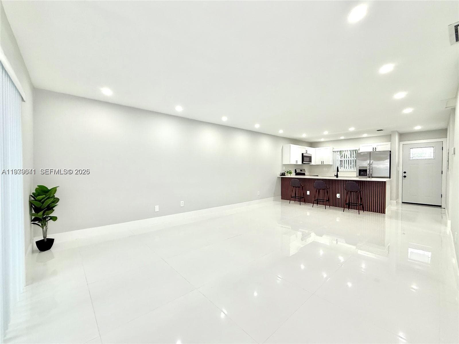 11240 SW 33rd Cir Pl, Miami FL 33165 — 3