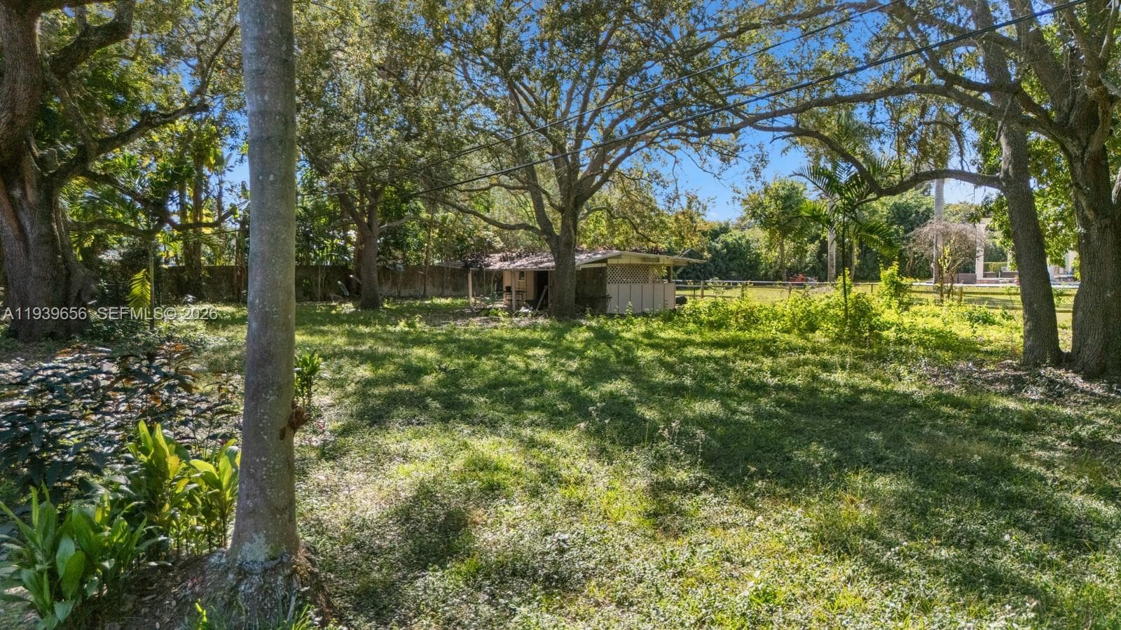 13500 SW 68th Ct, Pinecrest FL 33156 — 5