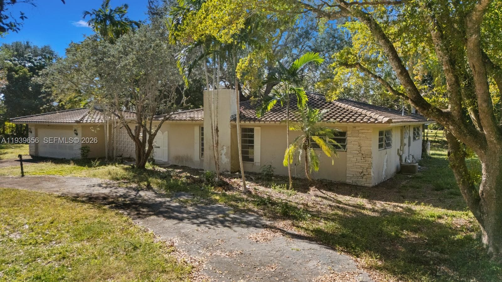 13500 SW 68th Ct, Pinecrest FL 33156 — 11