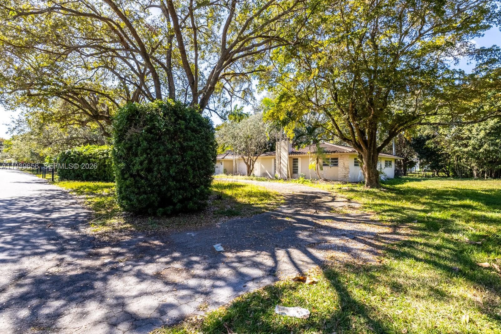 13500 SW 68th Ct, Pinecrest FL 33156 — 8