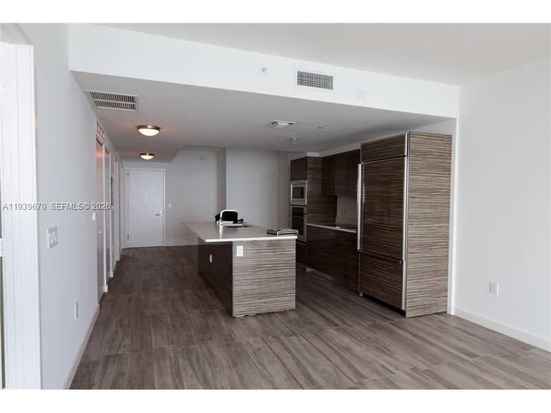 460 NE 28th St # 2505, Miami FL 33137 — 4