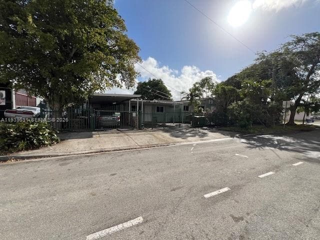 501 E 8th St, Hialeah FL 33010 — 7