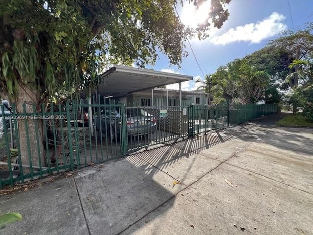 501 E 8th St, Hialeah FL 33010 — 3