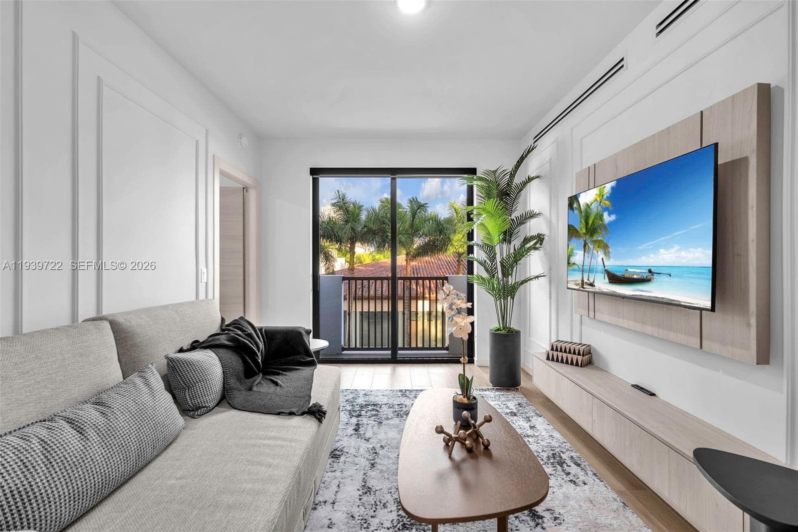 4220 Laguna St # 505, Coral Gables FL 33146 — 17