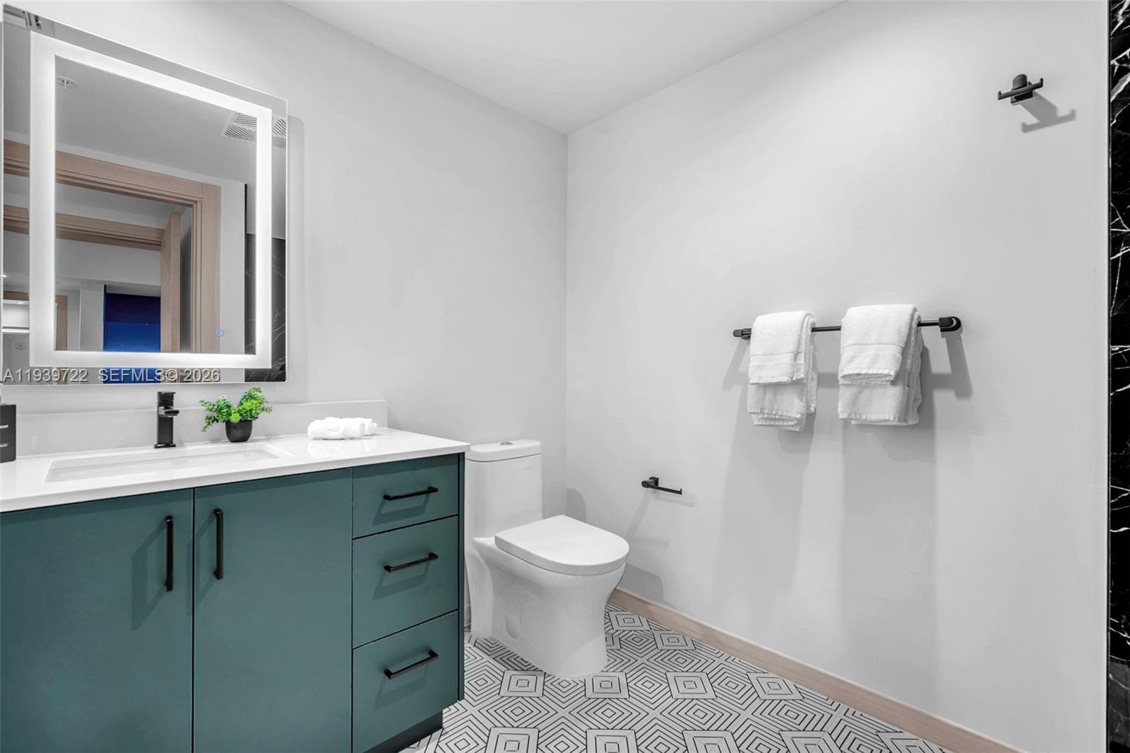 4220 Laguna St # 505, Coral Gables FL 33146 — 28