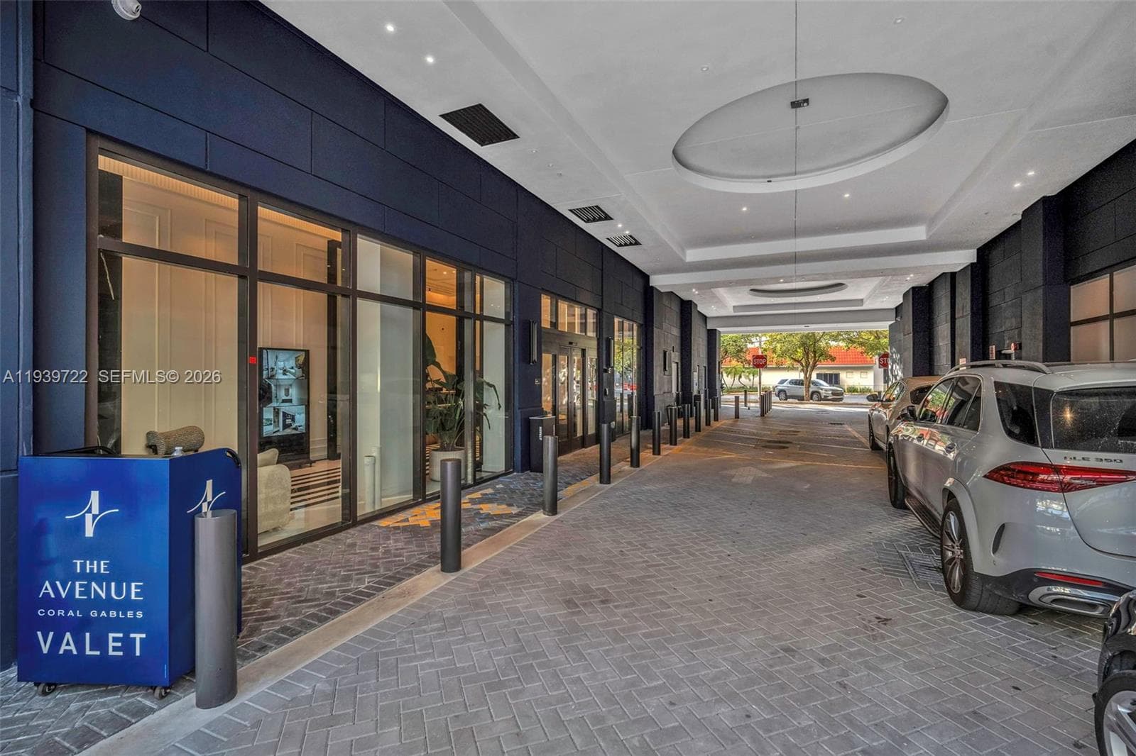 4220 Laguna St # 505, Coral Gables FL 33146 — 5
