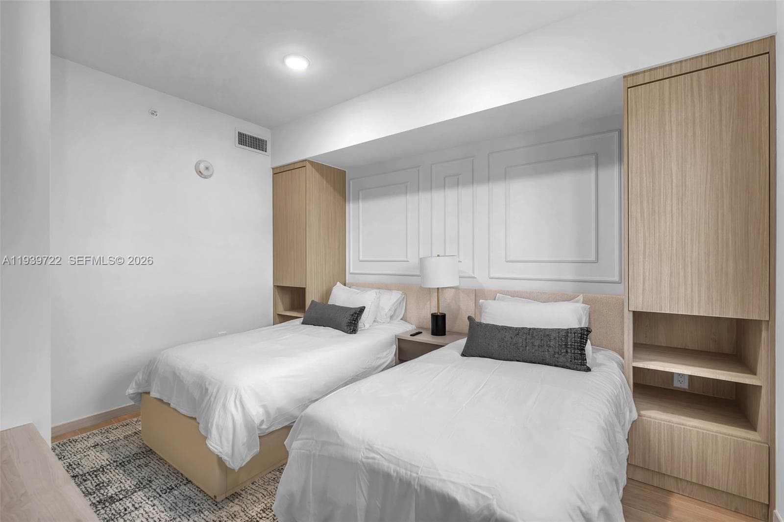 4220 Laguna St # 505, Coral Gables FL 33146 — 24