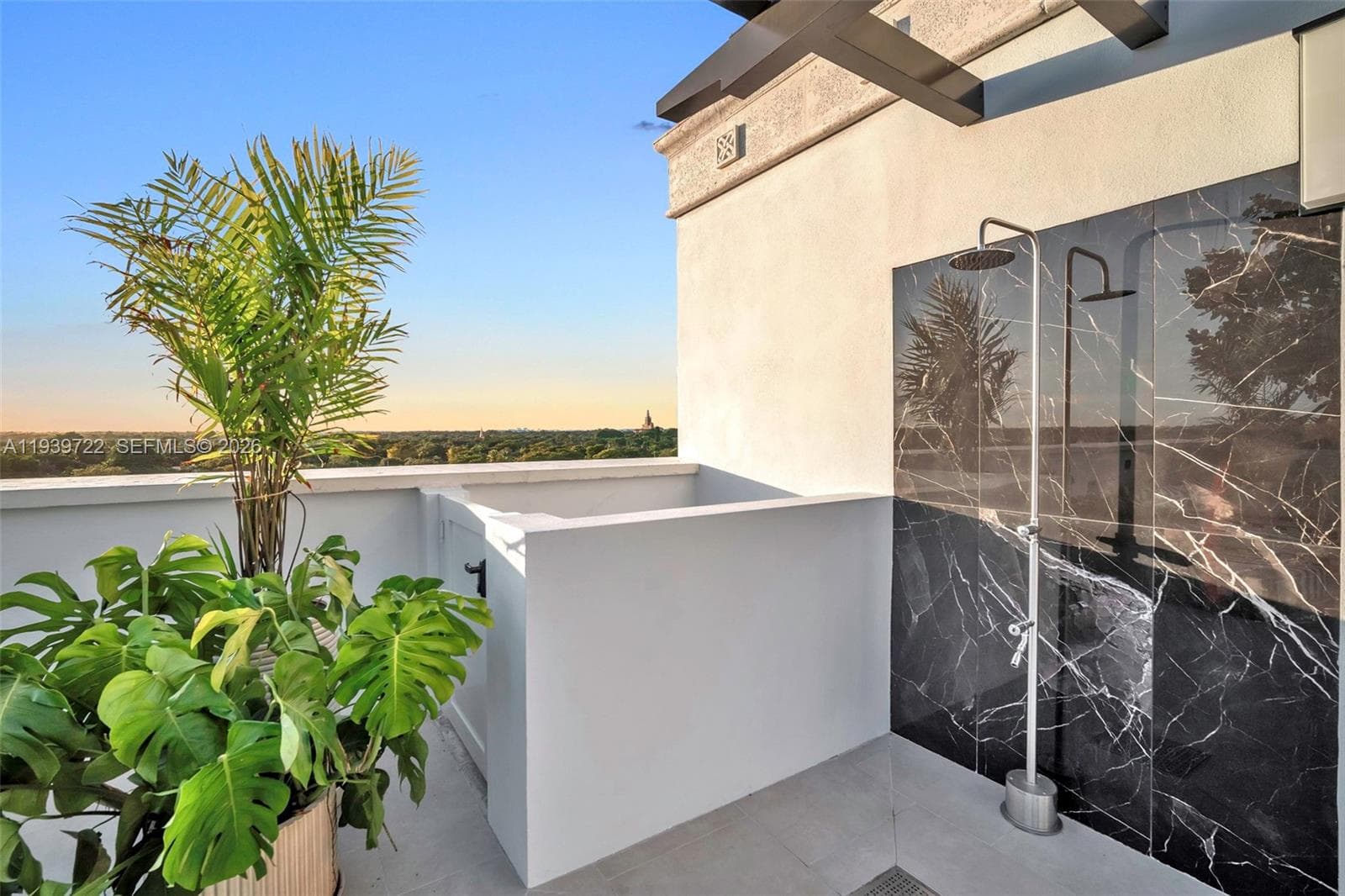 4220 Laguna St # 505, Coral Gables FL 33146 — 34