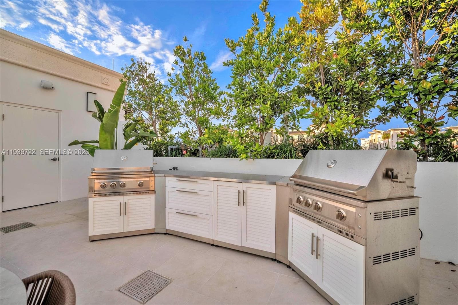 4220 Laguna St # 505, Coral Gables FL 33146 — 31