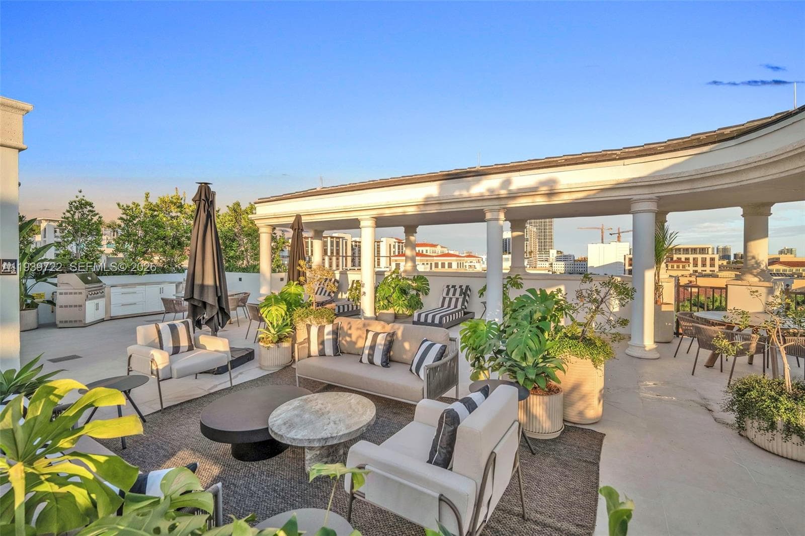 4220 Laguna St # 505, Coral Gables FL 33146 — 29