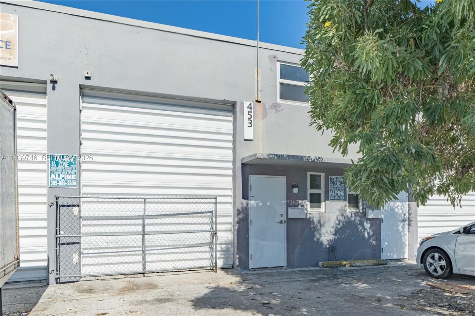 453 W 28th St, Hialeah FL 33010 — 1