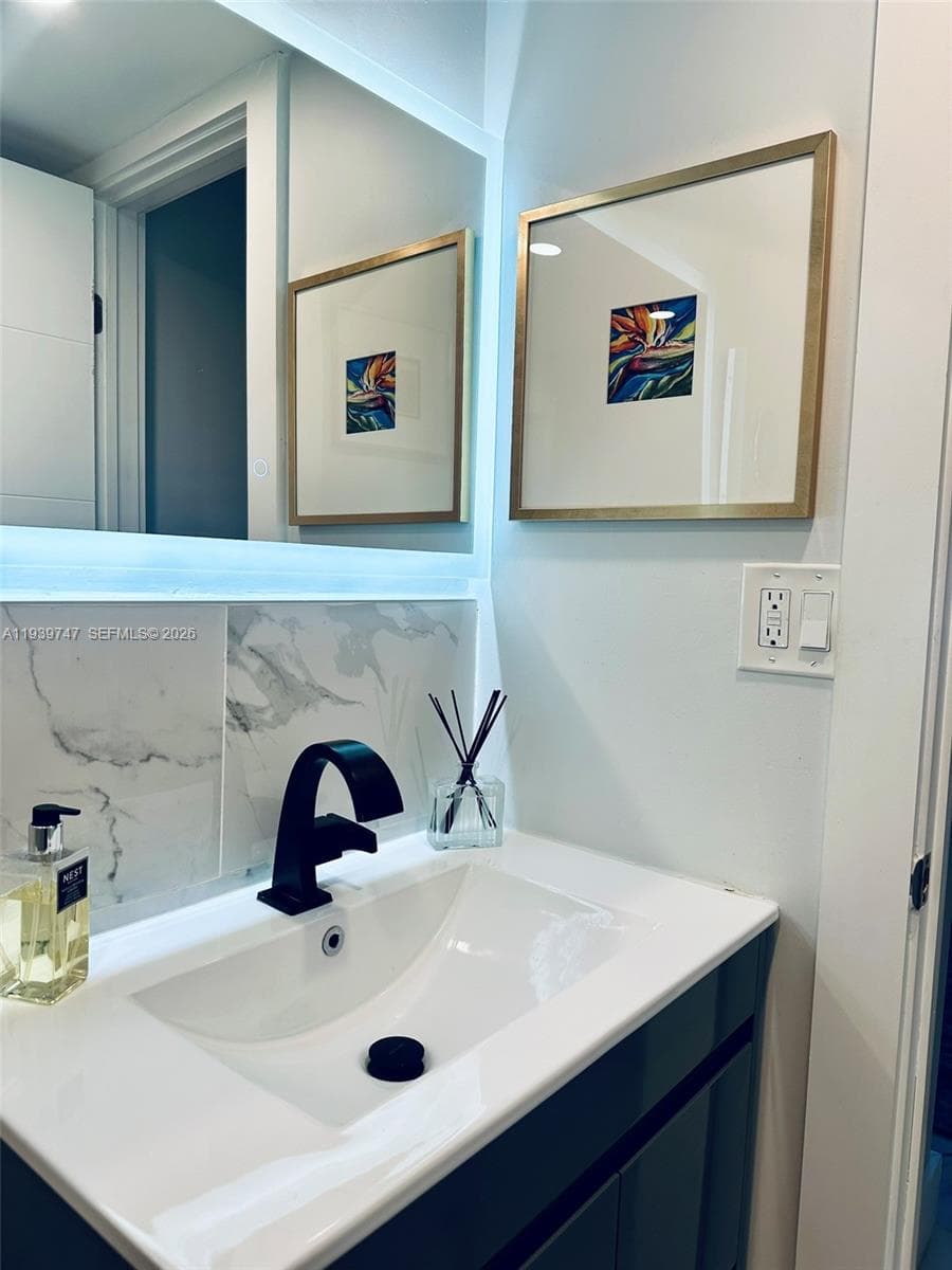 1740 NW N River Dr # 626, Miami FL 33125 — 21