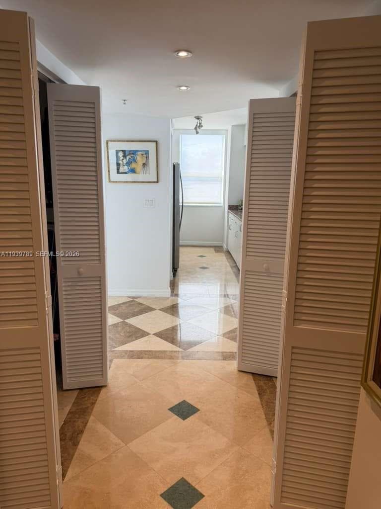 90 Alton Rd # 2912, Miami Beach FL 33139 — 4