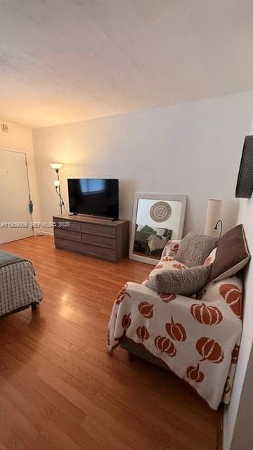 653 Michigan Ave # 10, Miami Beach FL 33139 — 10