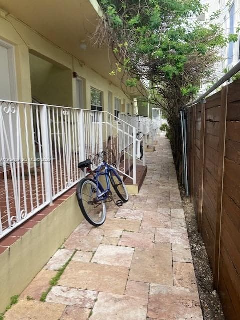 653 Michigan Ave # 10, Miami Beach FL 33139 — 4