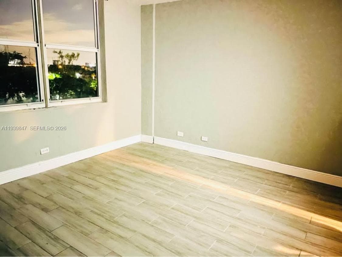 3660 NE 166th St # 607, North Miami Beach FL 33160 — 11