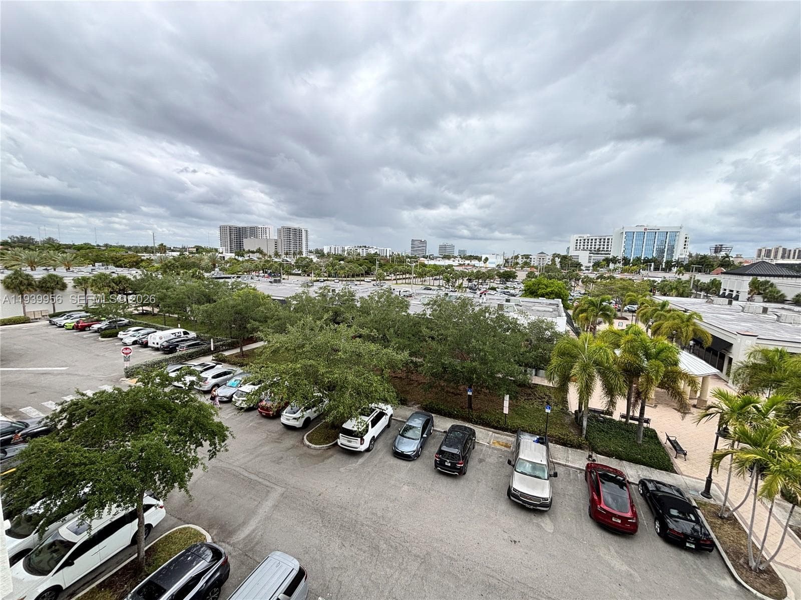 2775 NE 187th St # 403, Aventura FL 33180 — 12