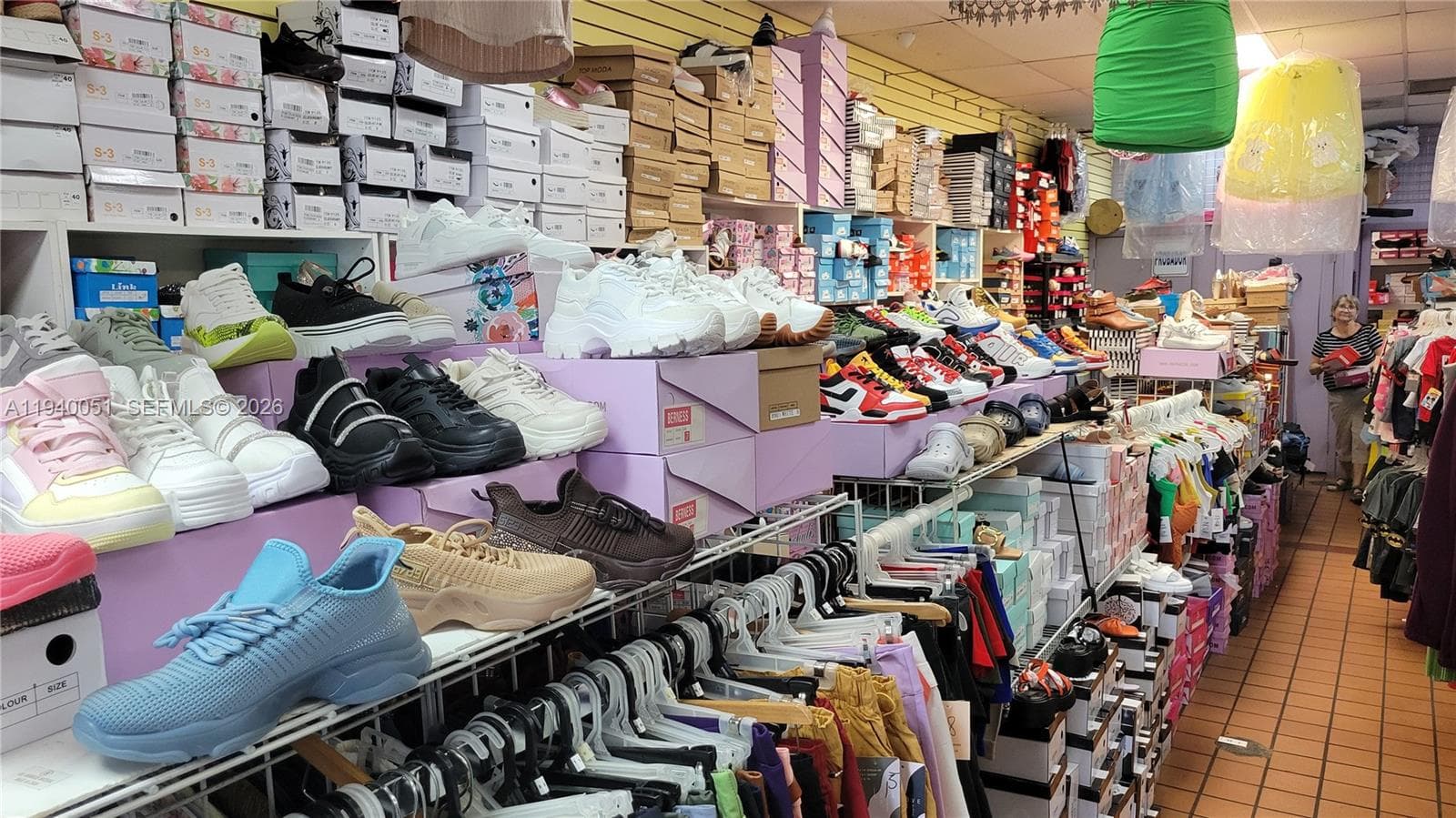4036 W 12th Ave, Hialeah FL 33012 — 20