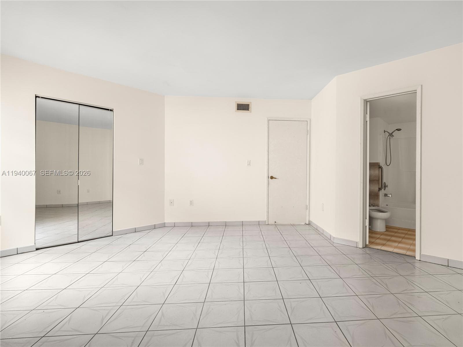10249 NW 9th St Cir # 8, Miami FL 33172 — 22