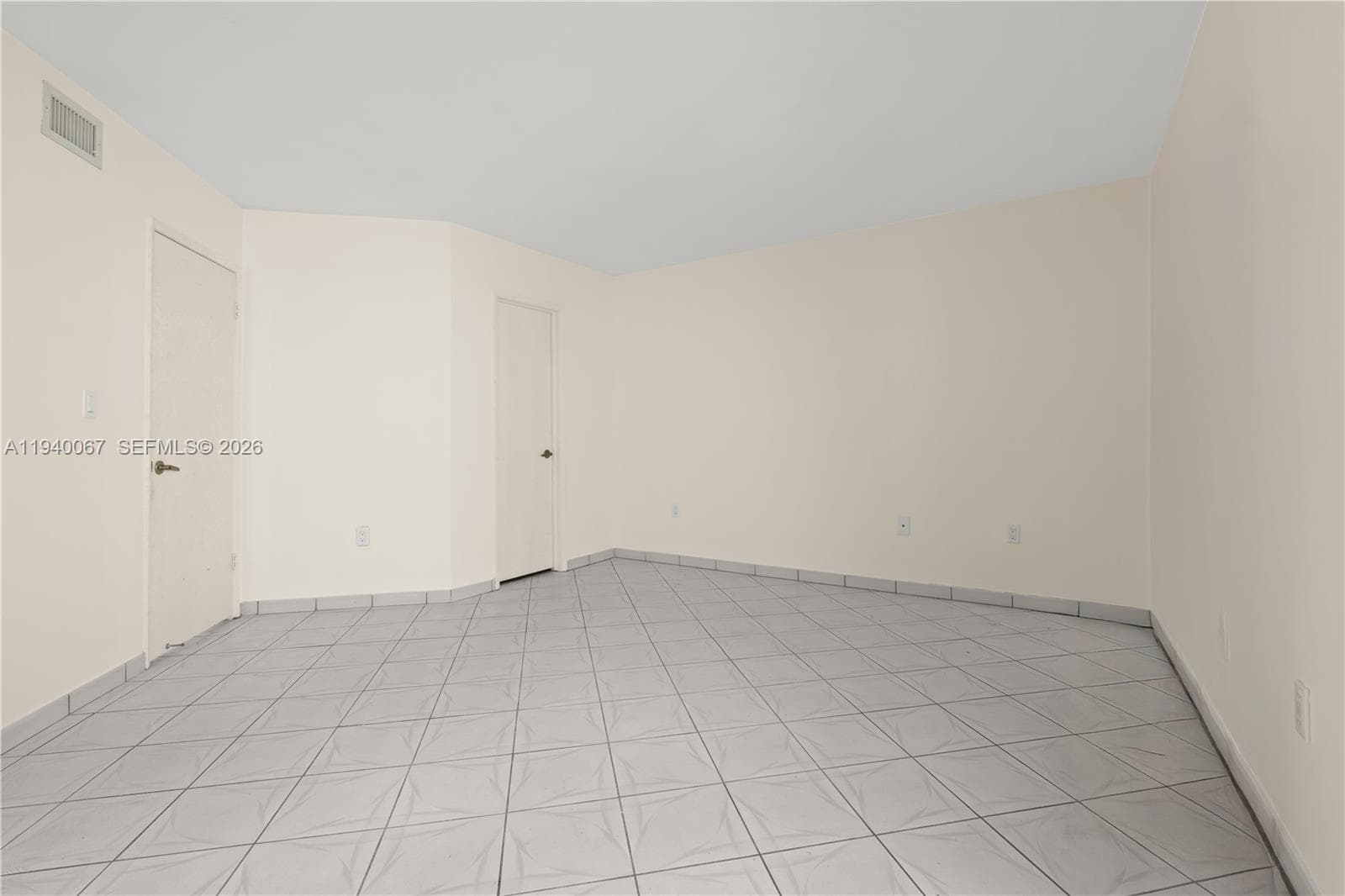 10249 NW 9th St Cir # 8, Miami FL 33172 — 20