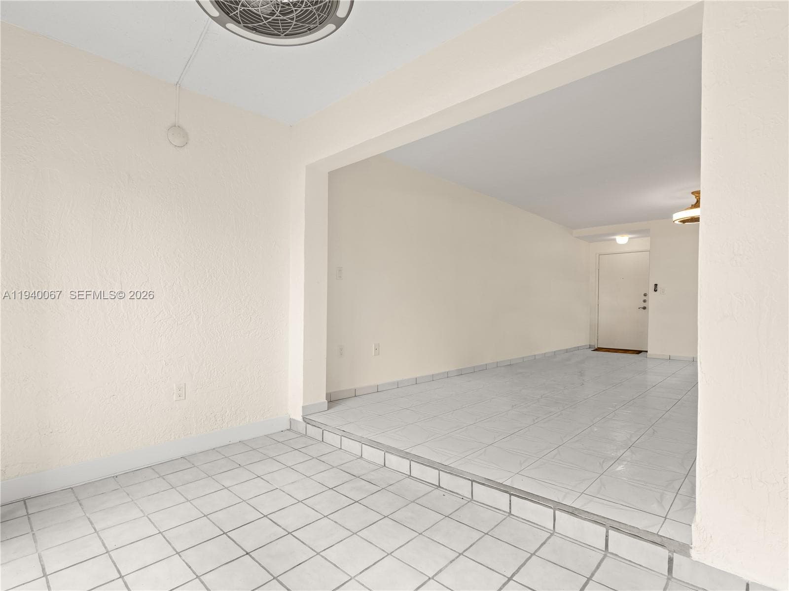 10249 NW 9th St Cir # 8, Miami FL 33172 — 10