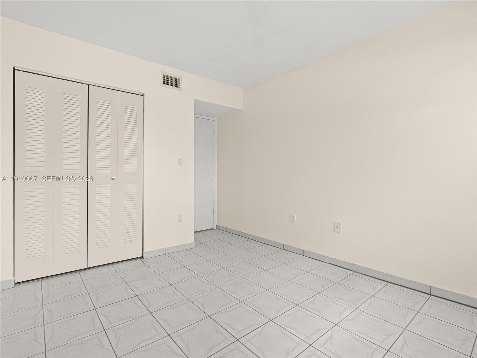 10249 NW 9th St Cir # 8, Miami FL 33172 — 18