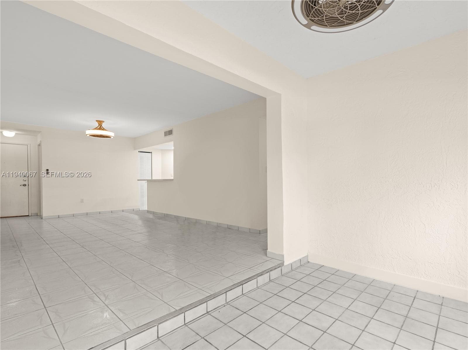 10249 NW 9th St Cir # 8, Miami FL 33172 — 11