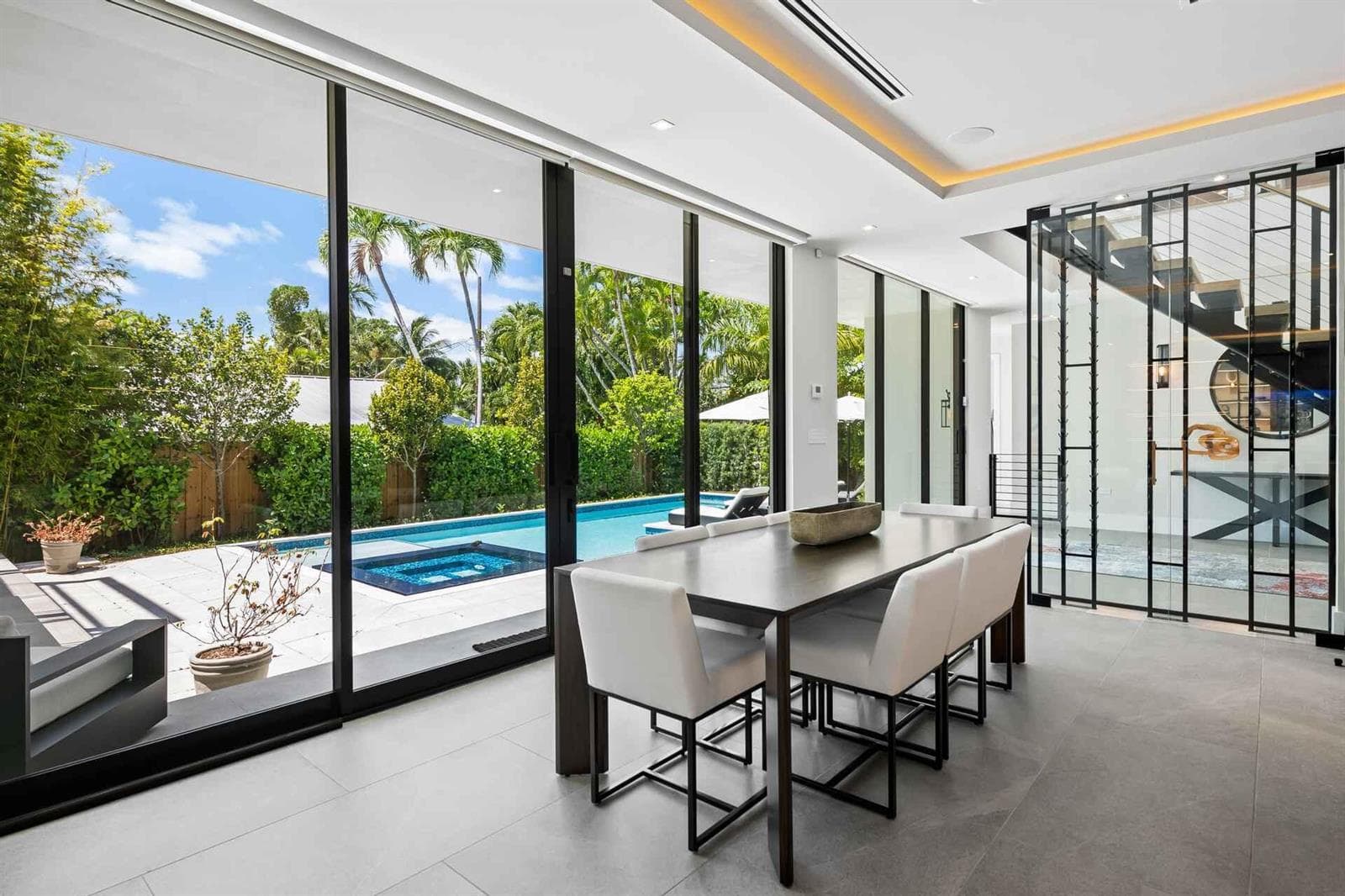 5288 Alton Road, Miami Beach FL 33140 — 2