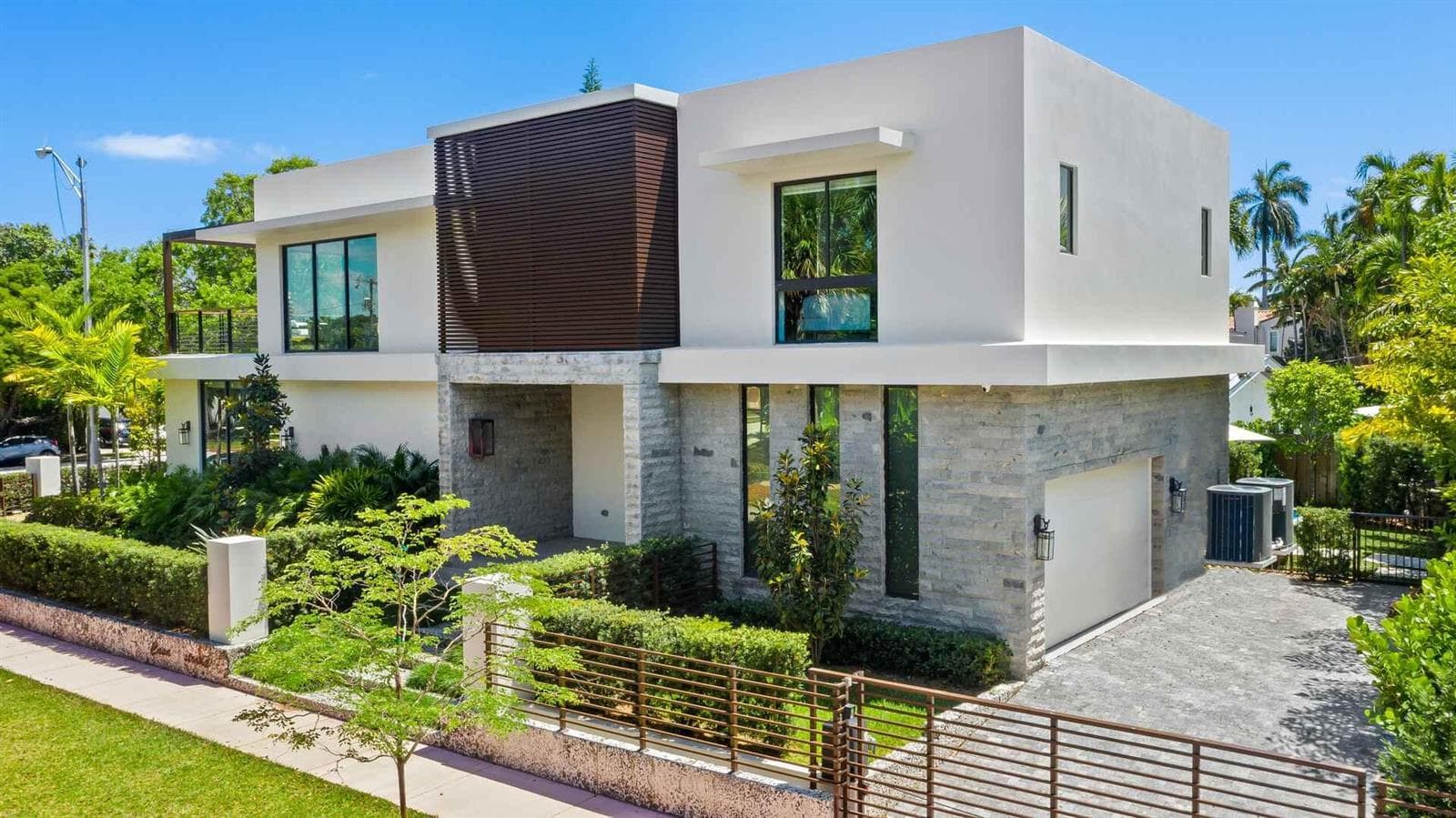 5288 Alton Road, Miami Beach FL 33140 — 30