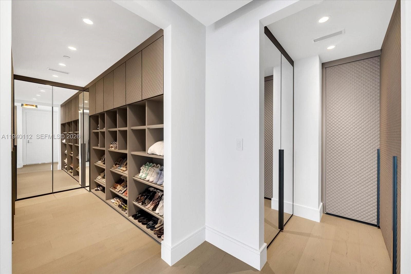 17975 Collins Ave # 1902, Sunny Isles Beach FL 33160 — 22