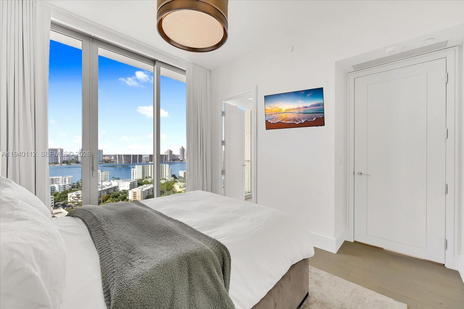 17975 Collins Ave # 1902, Sunny Isles Beach FL 33160 — 32