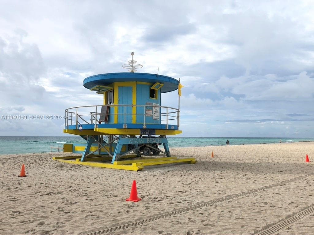 100 Lincoln Rd # 1230, Miami Beach FL 33139 — 43