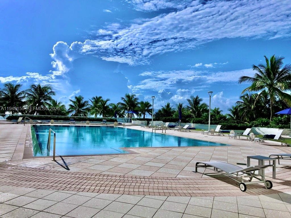 100 Lincoln Rd # 1230, Miami Beach FL 33139 — 29