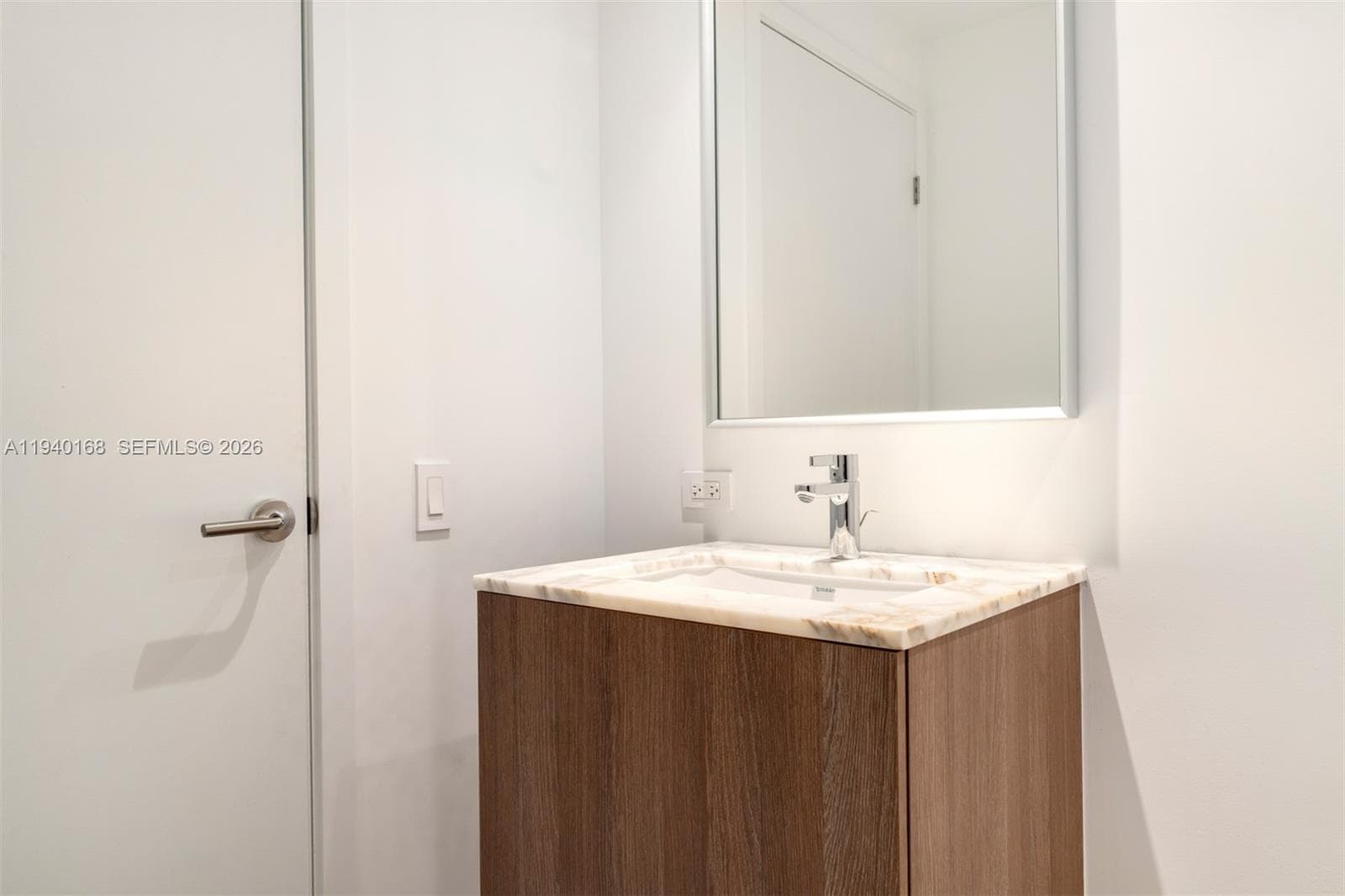 500 Alton Rd # 2207, Miami Beach FL 33139 — 12