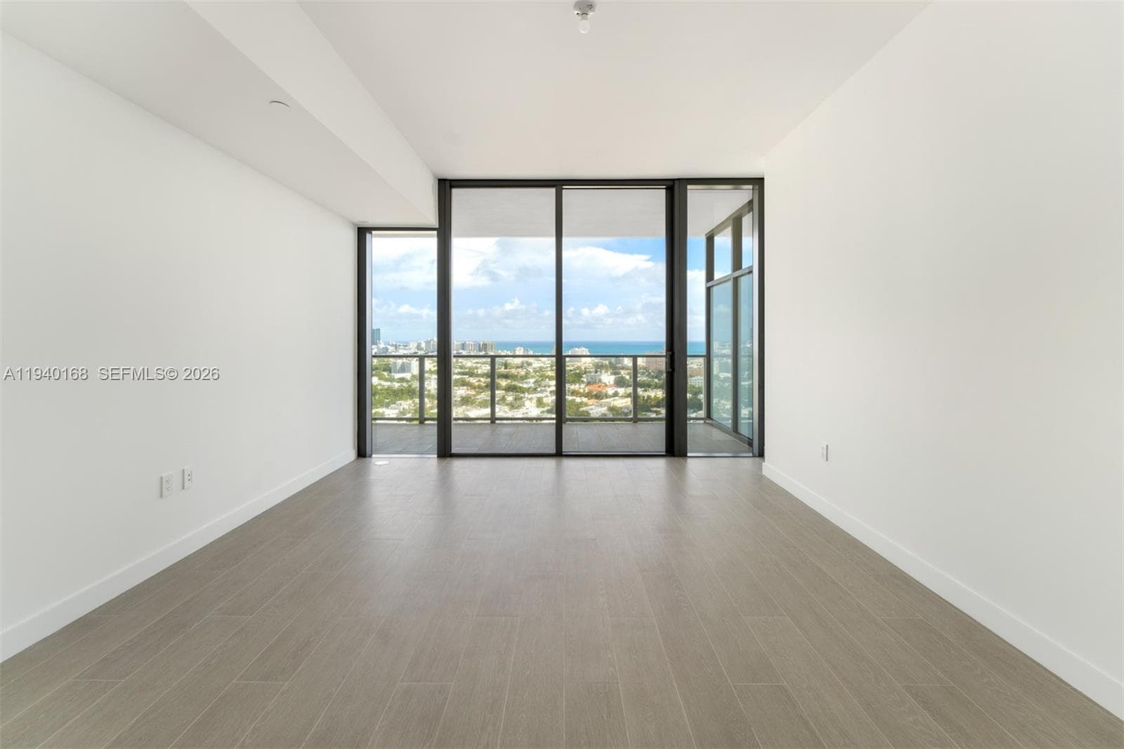 500 Alton Rd # 2207, Miami Beach FL 33139 — 9