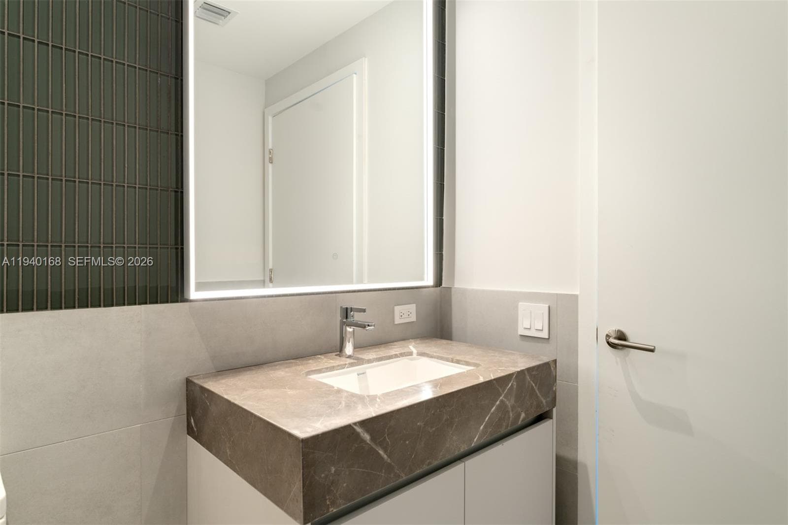500 Alton Rd # 2207, Miami Beach FL 33139 — 10