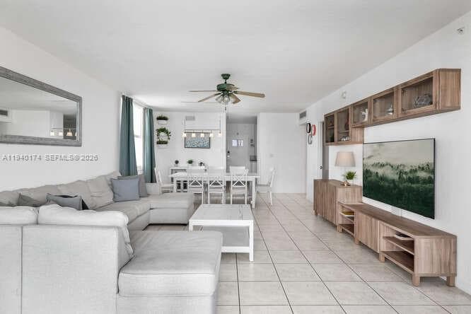 5601 Collins Ave # 825, Miami Beach FL 33140 — 17