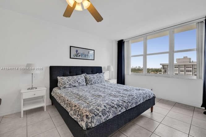 5601 Collins Ave # 825, Miami Beach FL 33140 — 16