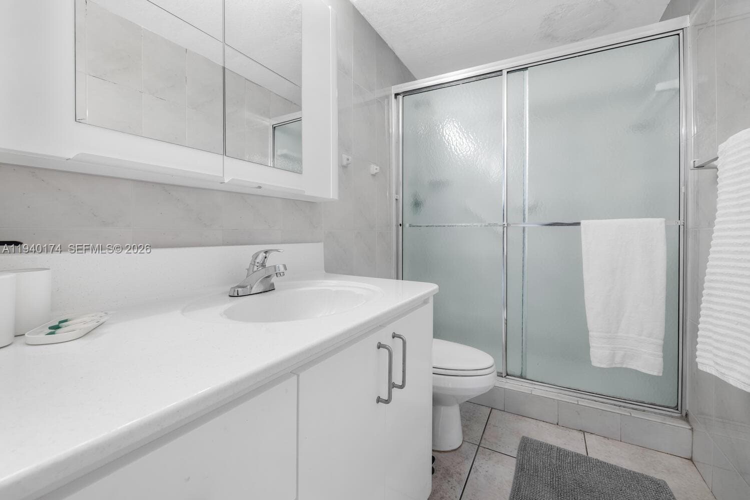 5601 Collins Ave # 825, Miami Beach FL 33140 — 9