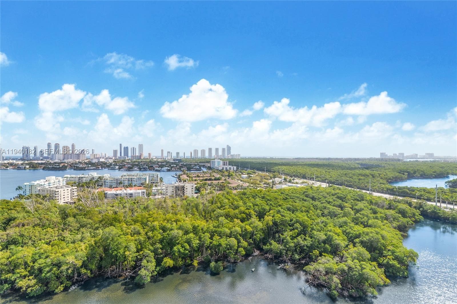 16385 Biscayne Blvd # 2017, North Miami Beach FL 33160 — 1