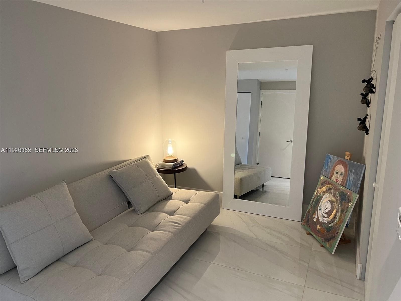 16385 Biscayne Blvd # 2017, North Miami Beach FL 33160 — 18