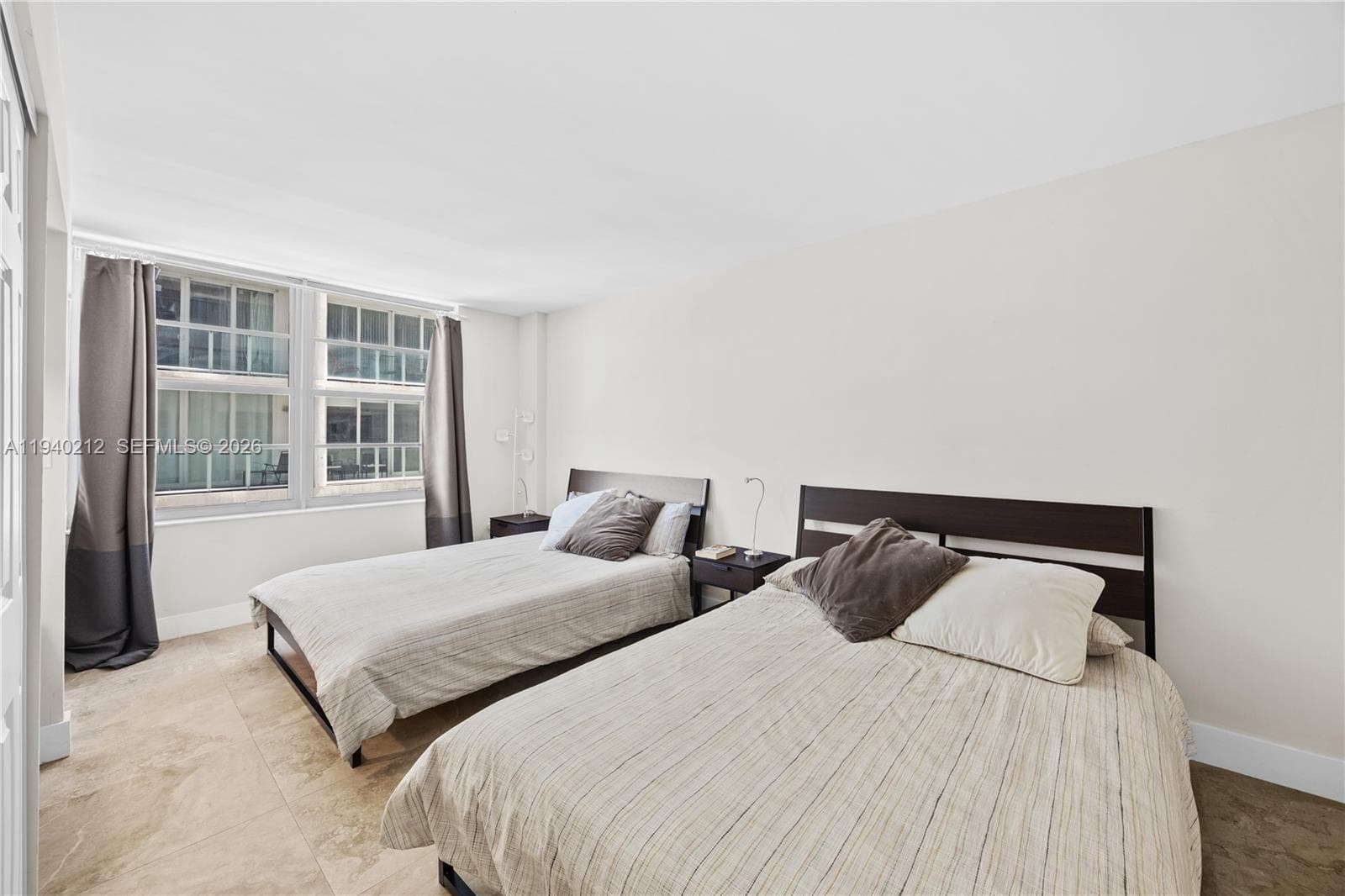 5555 Collins Ave # 4B, Miami Beach FL 33140 — 7